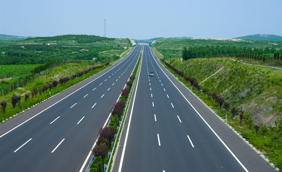 高速公路護(hù)欄碰撞分布式光纖聲波振動(dòng)傳感系統(tǒng).jpg